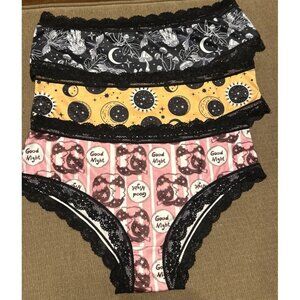 Morvia 3pk laceSkater goth Emo panties L skulls stars Moon Mushrooms Underwear
